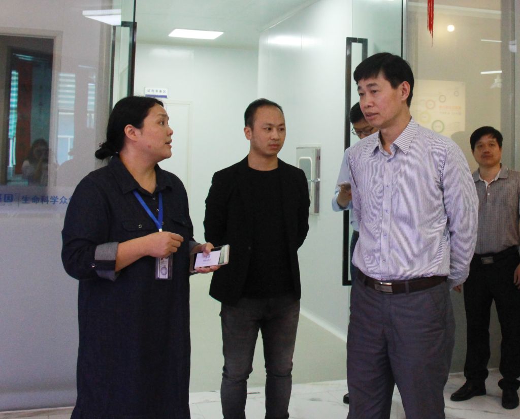 近距离接触园区入驻企业情况后,许锦青表示更强烈的感受到弘信创业